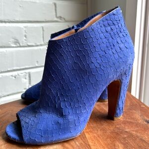 Maison‎ Margiela Open Toe Curved Heel Boot Blue Textured Leather 38